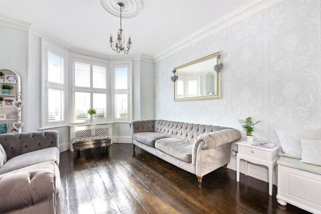 Thumbnail Terraced house for sale in Woodlands Park Road, Greenwich