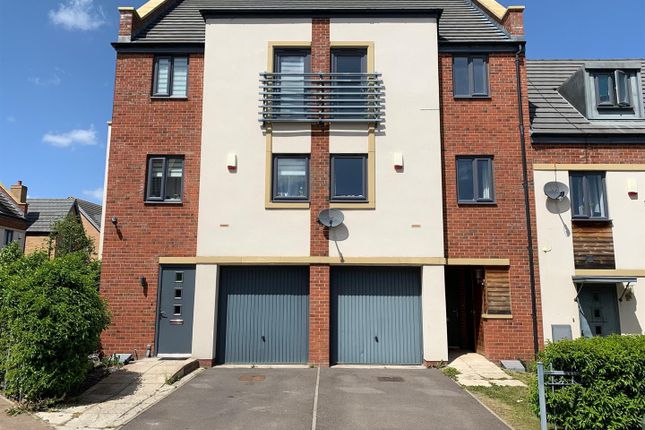 Thumbnail Terraced house to rent in Bayleaf Avenue, Hampton Vale, Peterborough