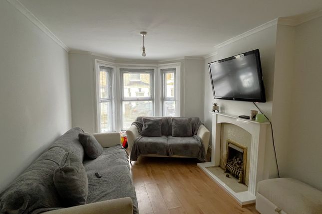 44, Douglas Road, Kent photo 4
