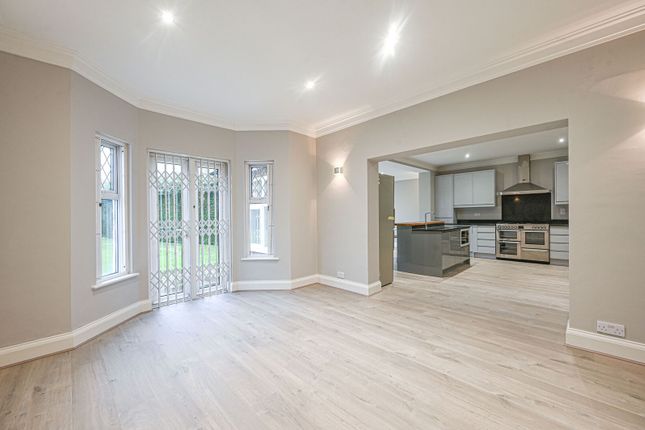 Longland Drive, Totteridge photo 4