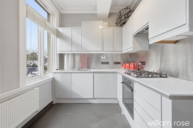1, Conifer Lodge, Montalt Road, Woodford Green photo 3