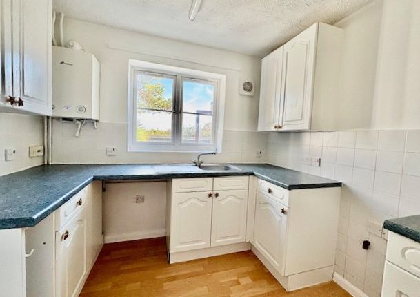 30 Spinney Close, Selsey photo 2