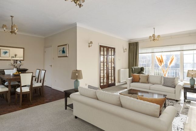 17 Royles Close, Brighton photo 2