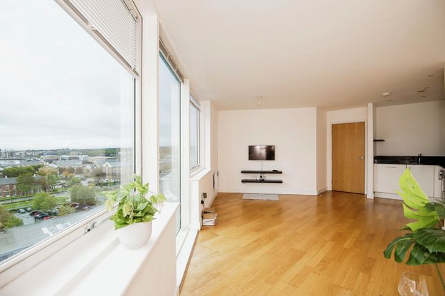 Flat for sale in Marina Point East, Chatham Quays, Chatham