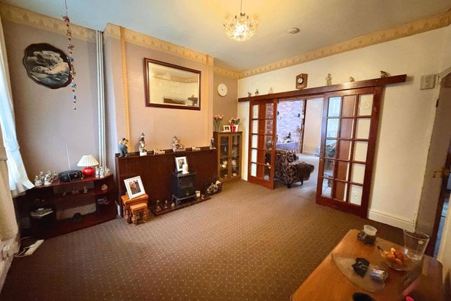 1 Haddon Grove, Sale photo 4