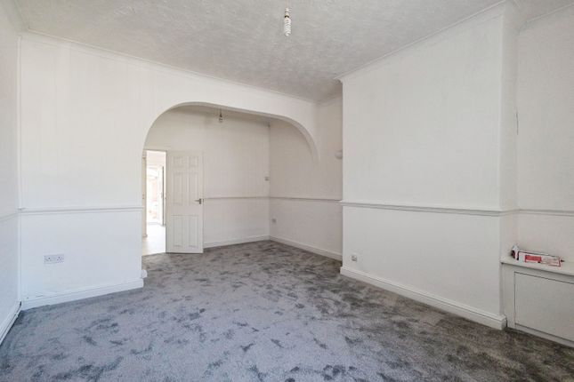 90, Cheetham Hill Road, Greater Manchester photo 4