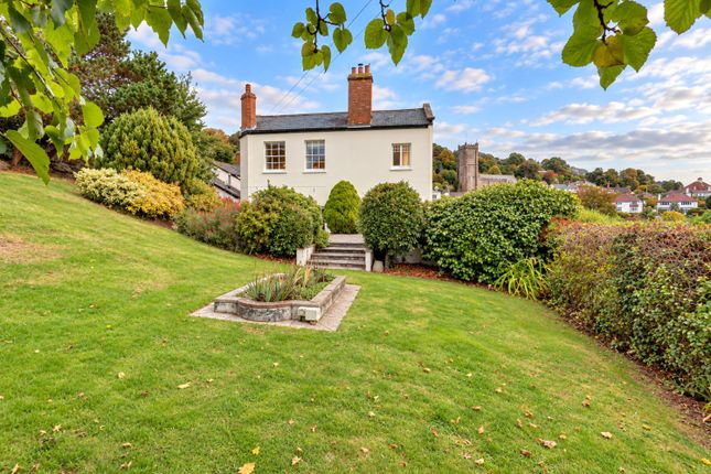 4-bed semi-detached on Vicarage Road, Somerset, £545,000