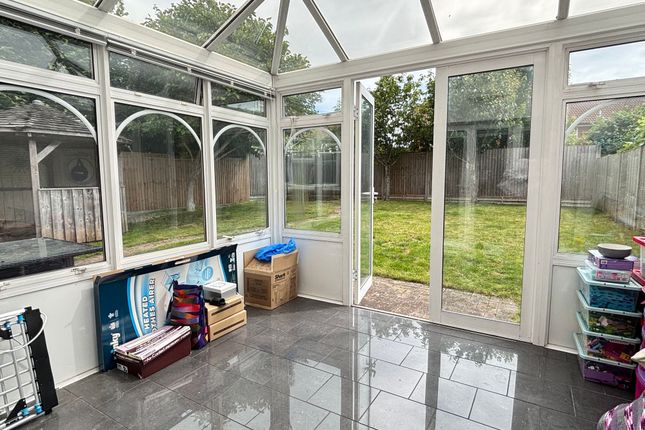 22, Gambier Parry Gardens, Gloucester photo 4