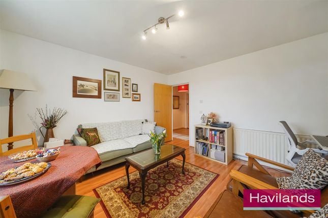 Flat 31, Duncan Court, N21 photo 3
