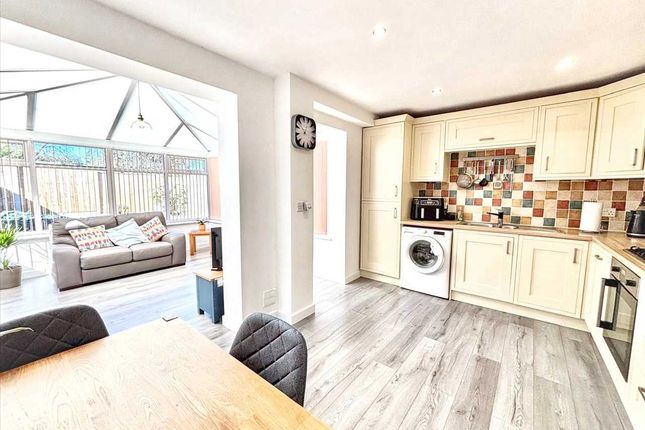 16, James Street, Kirkby In Ashfield photo 4