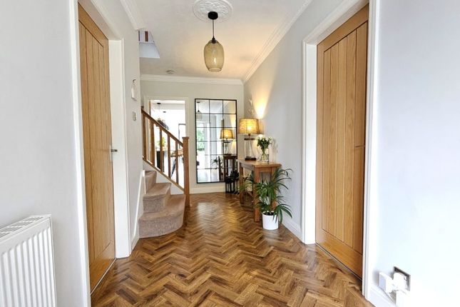 3, Mallowdale Close, Bolton photo 3
