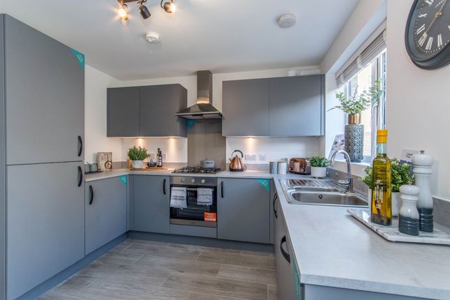 Terraced house for sale in Crete Hall Road, Gravesend