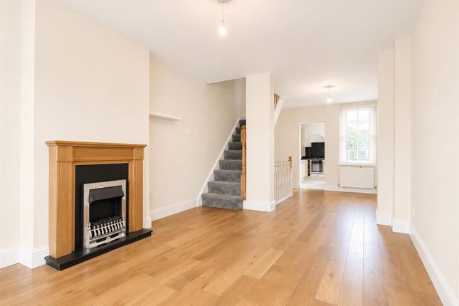13, Langley Road, Watford photo 2