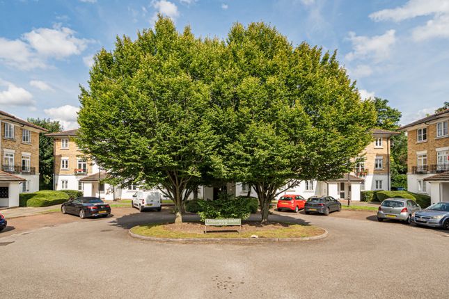 Thumbnail Flat for sale in Kingswood Drive, Sutton