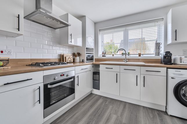 Isabel Drive, Bishops Stortford photo 2