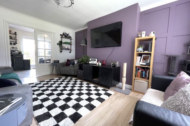 64 Leyburn Close, Ouston photo 2