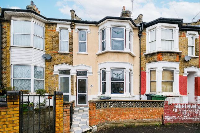Thumbnail Property to rent in Poplars Road, Walthamstow