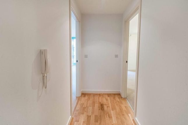 Cardinal Building,Flat 319, Station Approach, Hayes photo 4