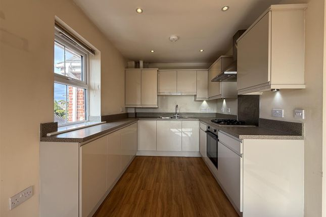 Flat 8, Gladstone House, Gladstone Terrace, Leicester photo 2
