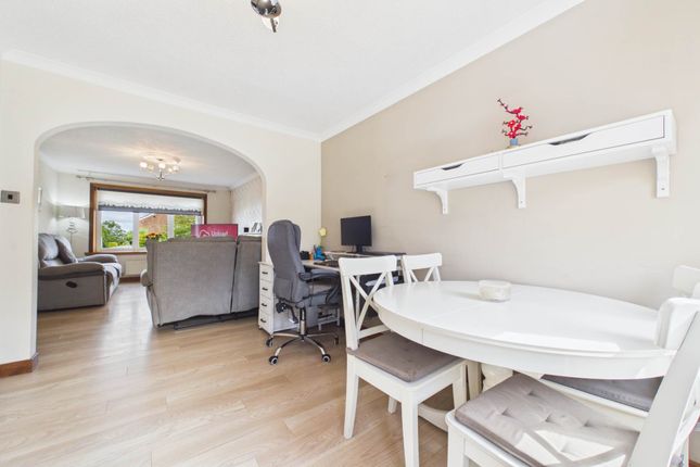 3, Straiton Drive, Hamilton photo 4