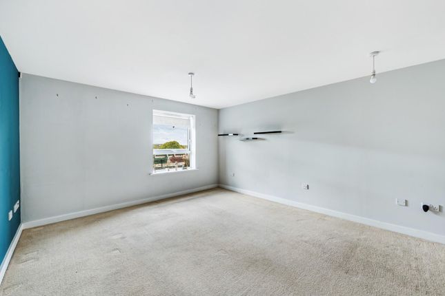 67 Langtry Court, Lanadron Close, Isleworth photo 3