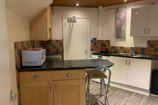 24, Wilton Close, Bristol photo 3