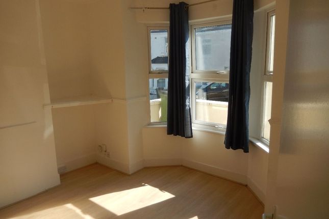 110 Riverdale Road, London photo 2