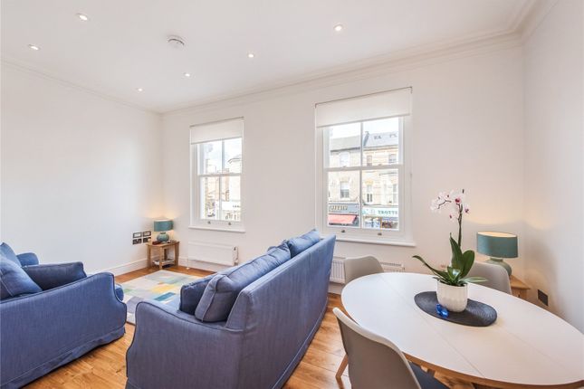 Flat to rent in Northcote Road, Battersea, London
