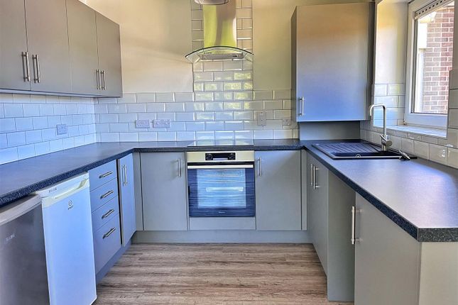 38, Davys Close, Wheathampstead photo 2
