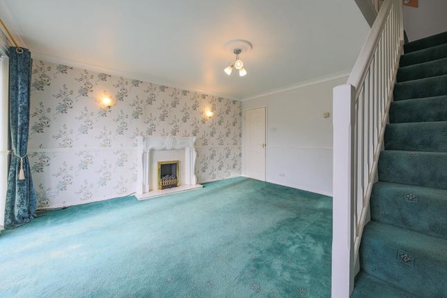 11, Mount Close, Killingworth photo 2