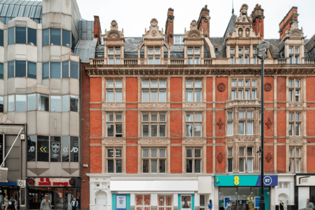 Office to let in Oxford Street, London