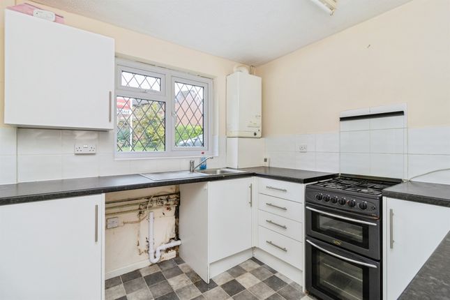 25, Glebeland Way, Torquay photo 3