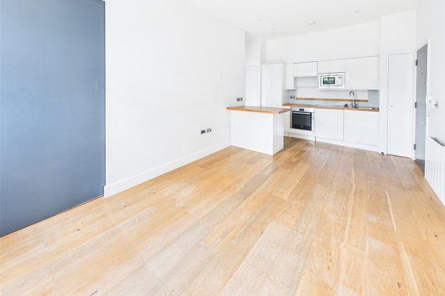Flat 1,, A3, Oldfield Road photo 3