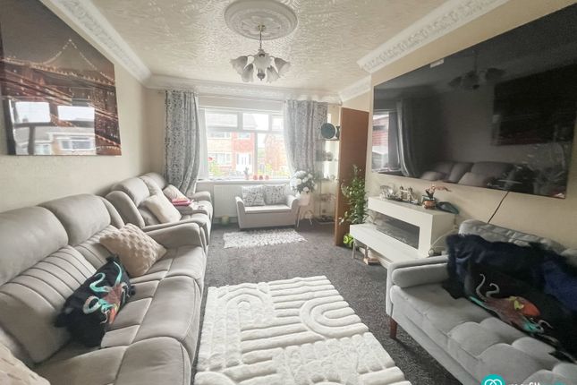 18, Chiltern Rise, Rotherham photo 2