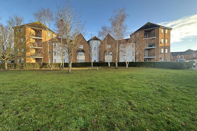 Thumbnail Flat for sale in Chelsea Gardens, Church Langley, Harlow