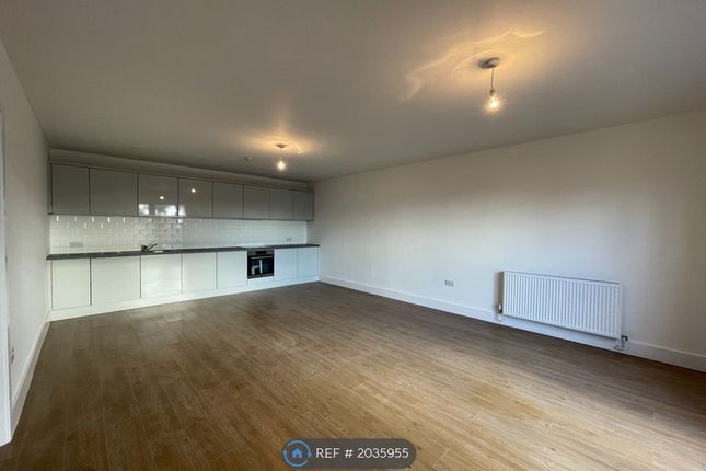 Thumbnail Flat to rent in Vale Road, Crosby, Liverpool