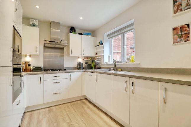 22, Englesea Way, Alsager photo 3
