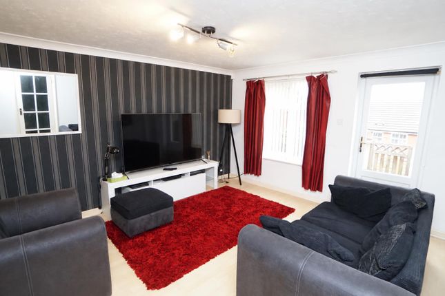 47, Tinkler Stile, Bradford photo 2