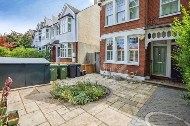 88, Weir Road, Balham photo 2