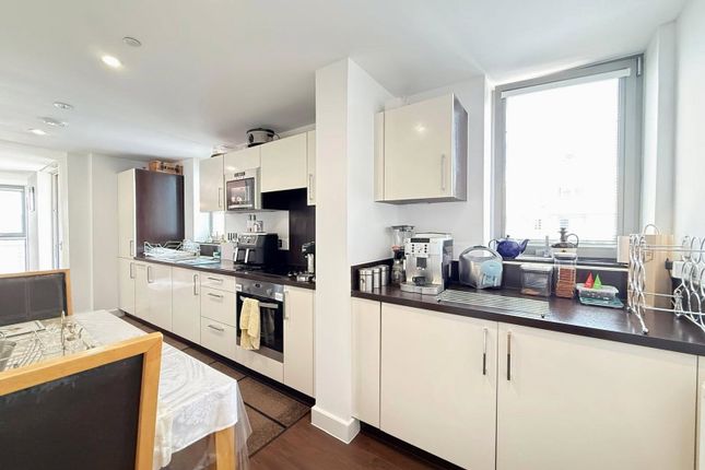 Flat 72, Venice Corte, 2, Elmira Street, London photo 2