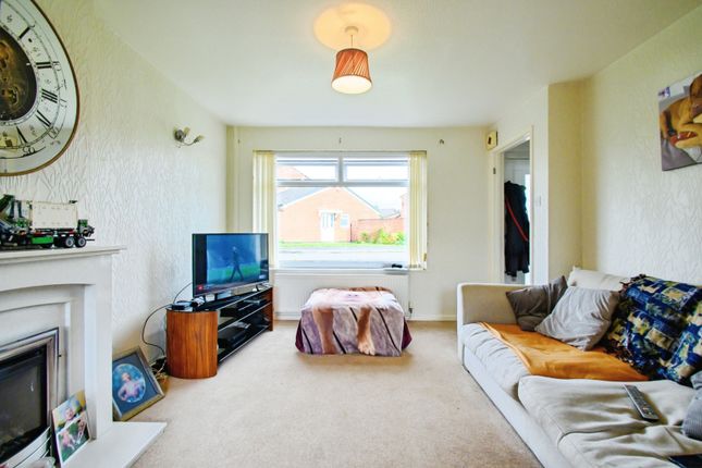 9, Ribchester Drive, Bury photo 2