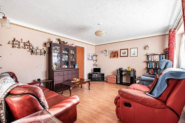 107, Victoria Street, Littleport photo 3