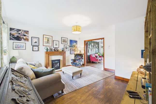 34 Kilmore Grove, Coatbridge photo 2