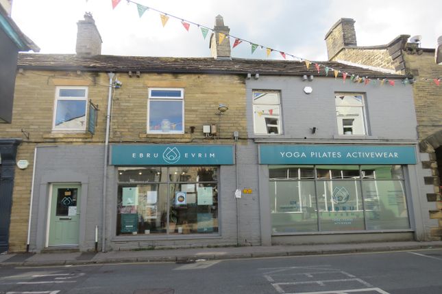 Thumbnail Leisure/hospitality for sale in Coach Street, Skipton