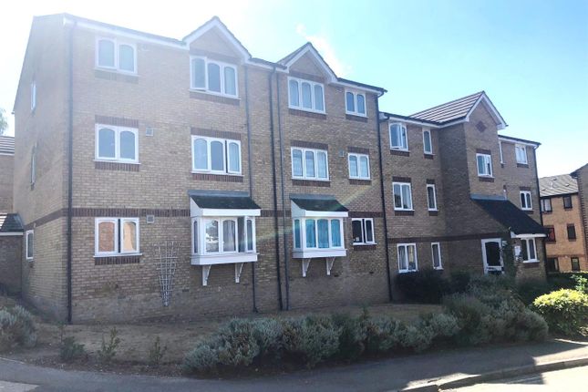 Thumbnail Flat to rent in Chiswell Court, Sandown Road, Watford