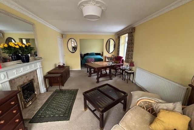 17, Highfields Drive, Bilsthorpe photo 2