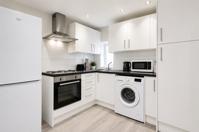 Flat B, Headcorn Place, London, CR7 6JT, London photo 2