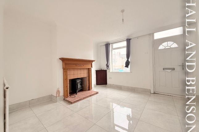 32, NOTTINGHAM photo 3