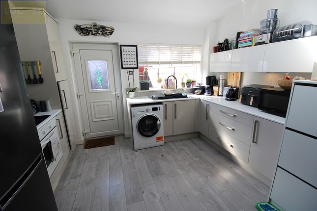 21 Cavendish Road, Urmston photo 4