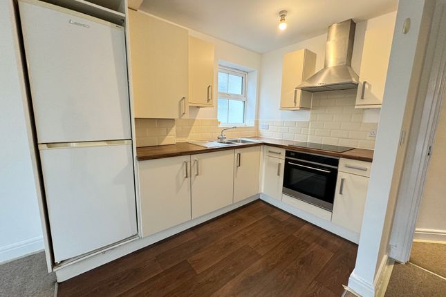 Flat to rent in Talbot Road, Winton, Bournemouth